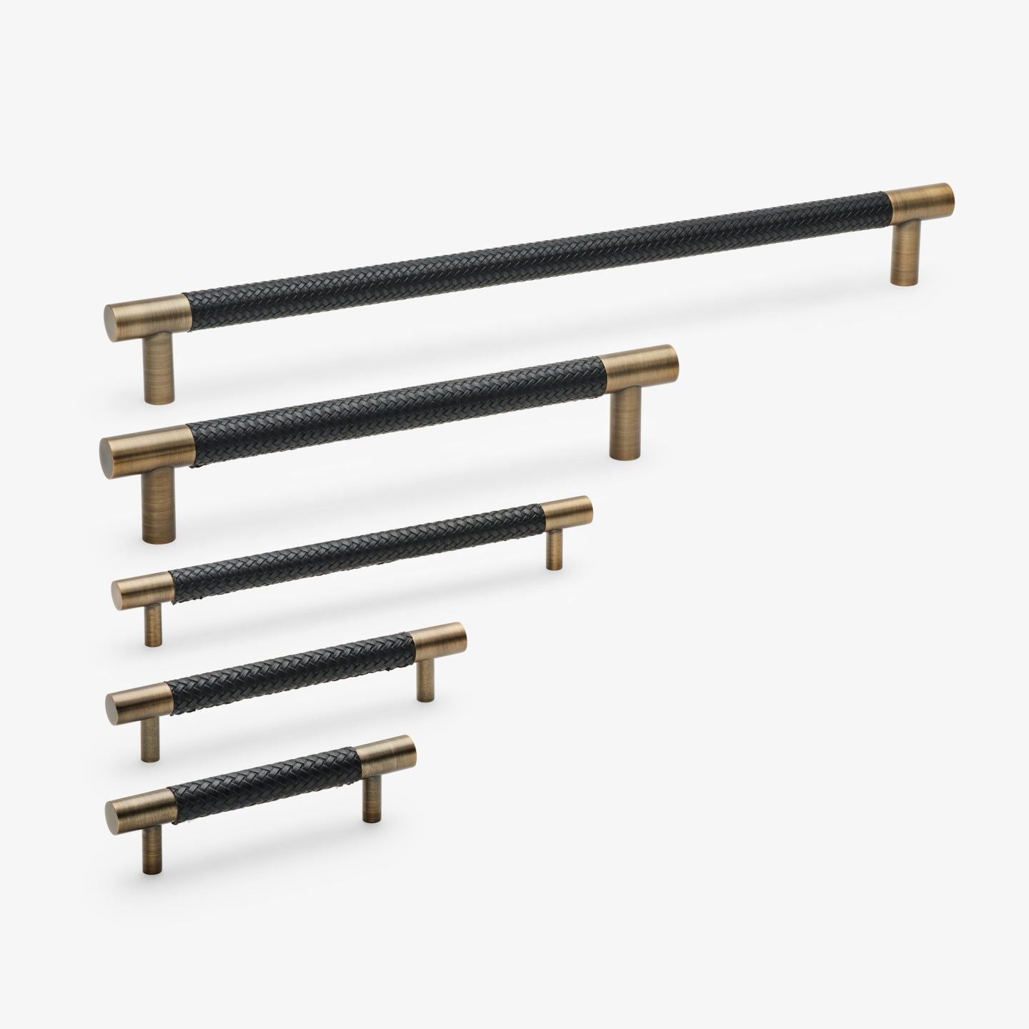 Chelsea håndtak - Antique Brass med svart flettet