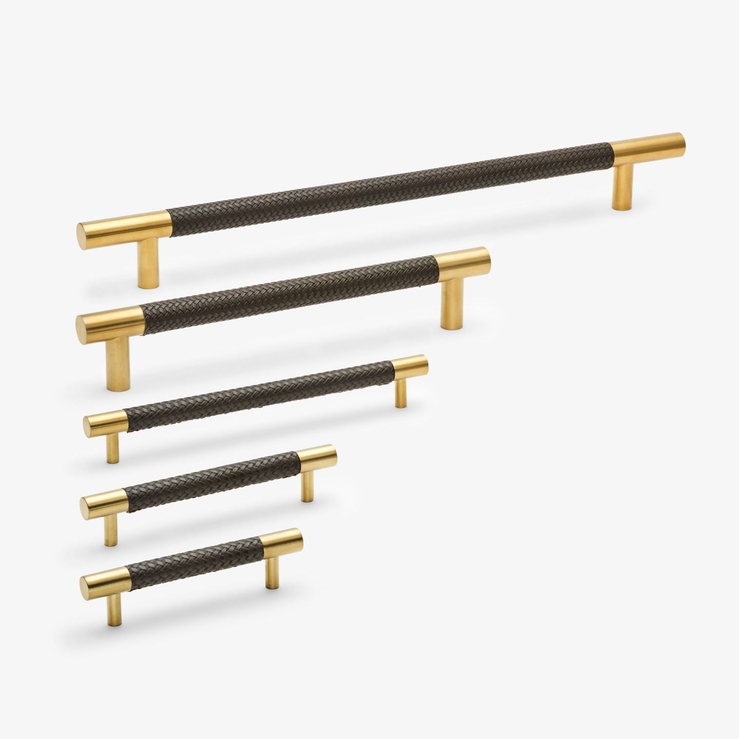 Chelsea håndtak - Børstet messing med brun flettet