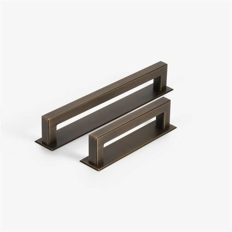 Petter håndtak - antique brass