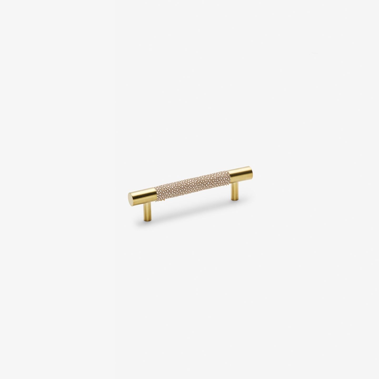 Chelsea håndtak - Børstet messing med beige