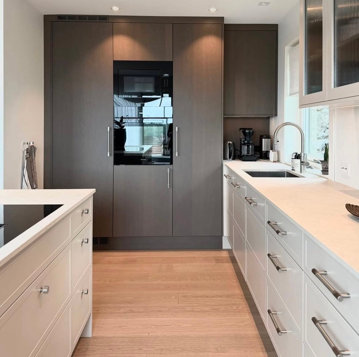 Manhattan knob - Brushed steel