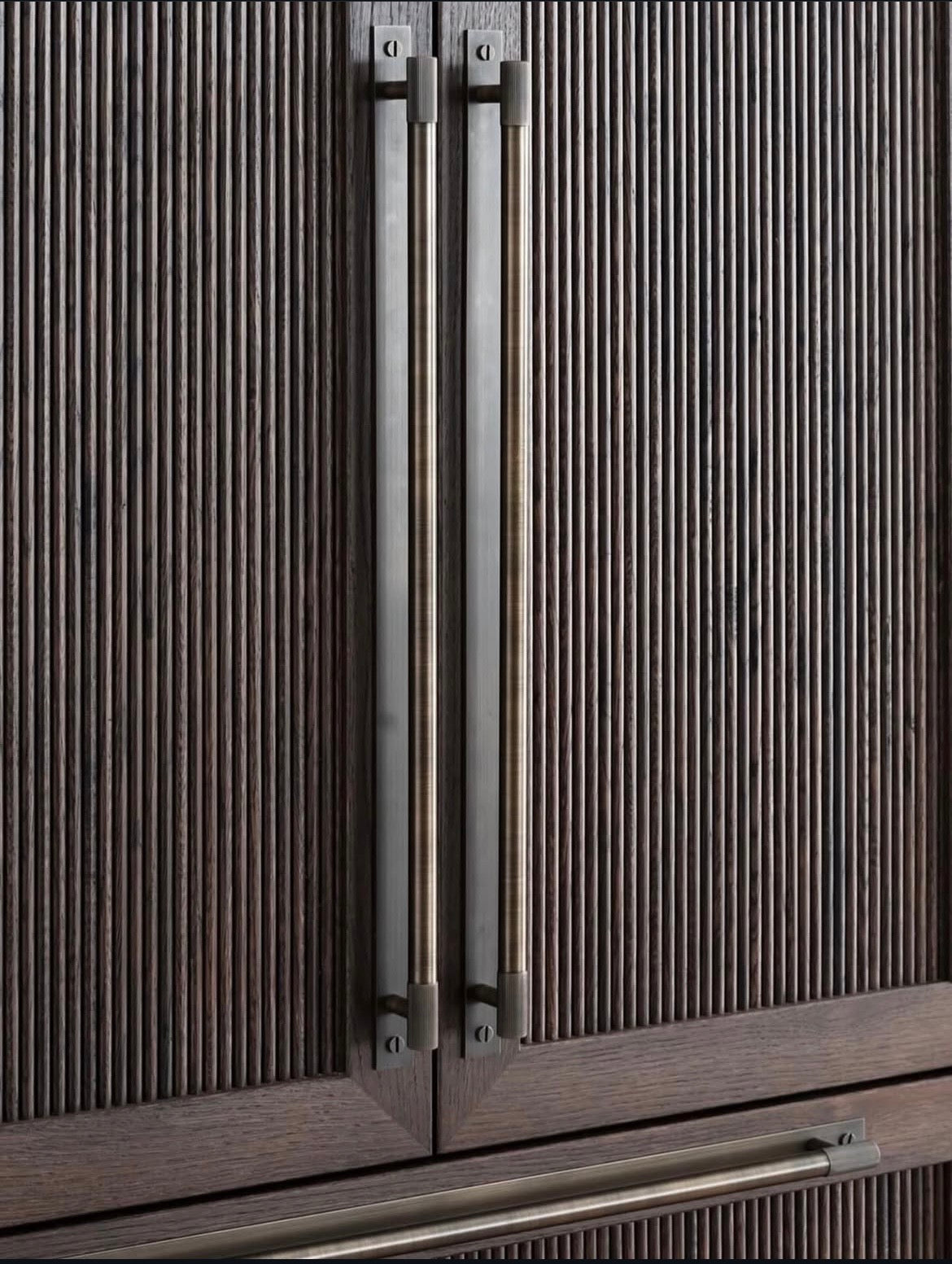 Manhattan handle - Antique Brass