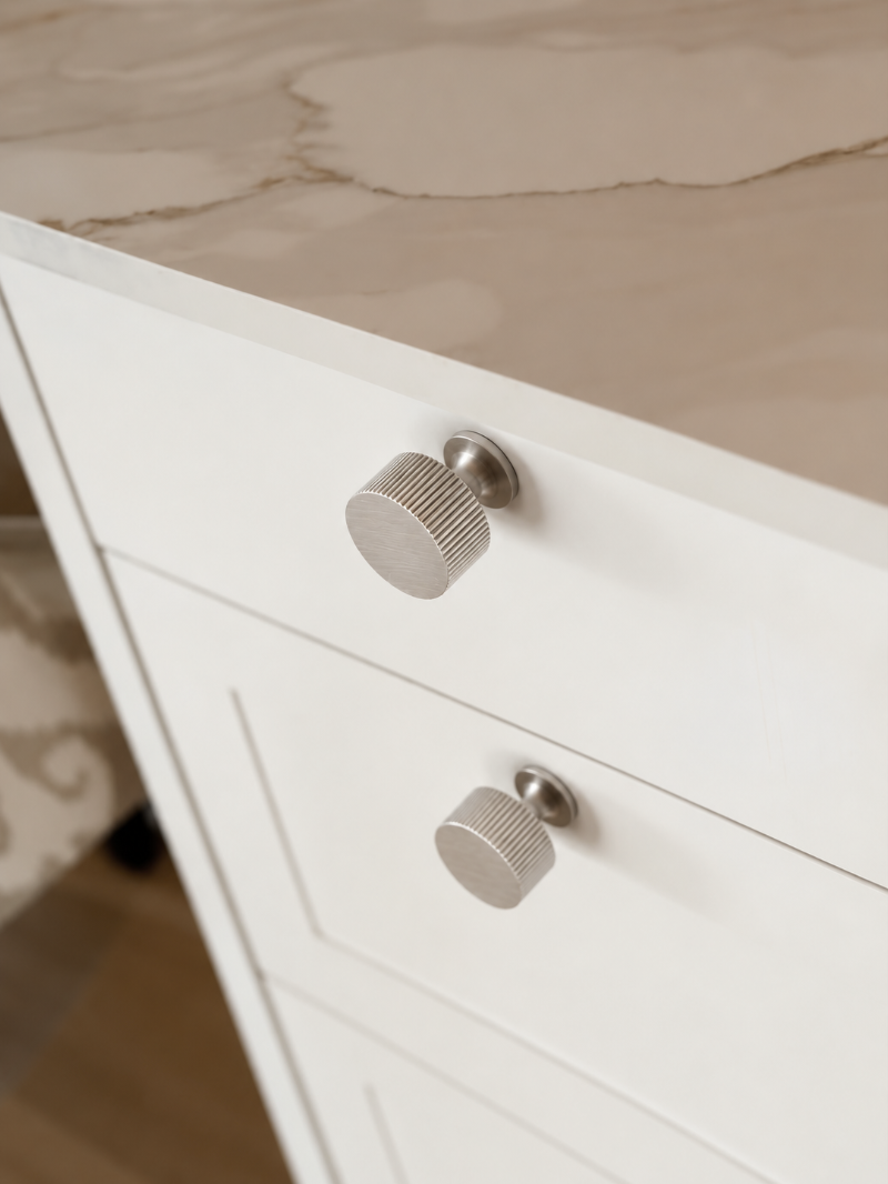 Manhattan knob - Brushed steel