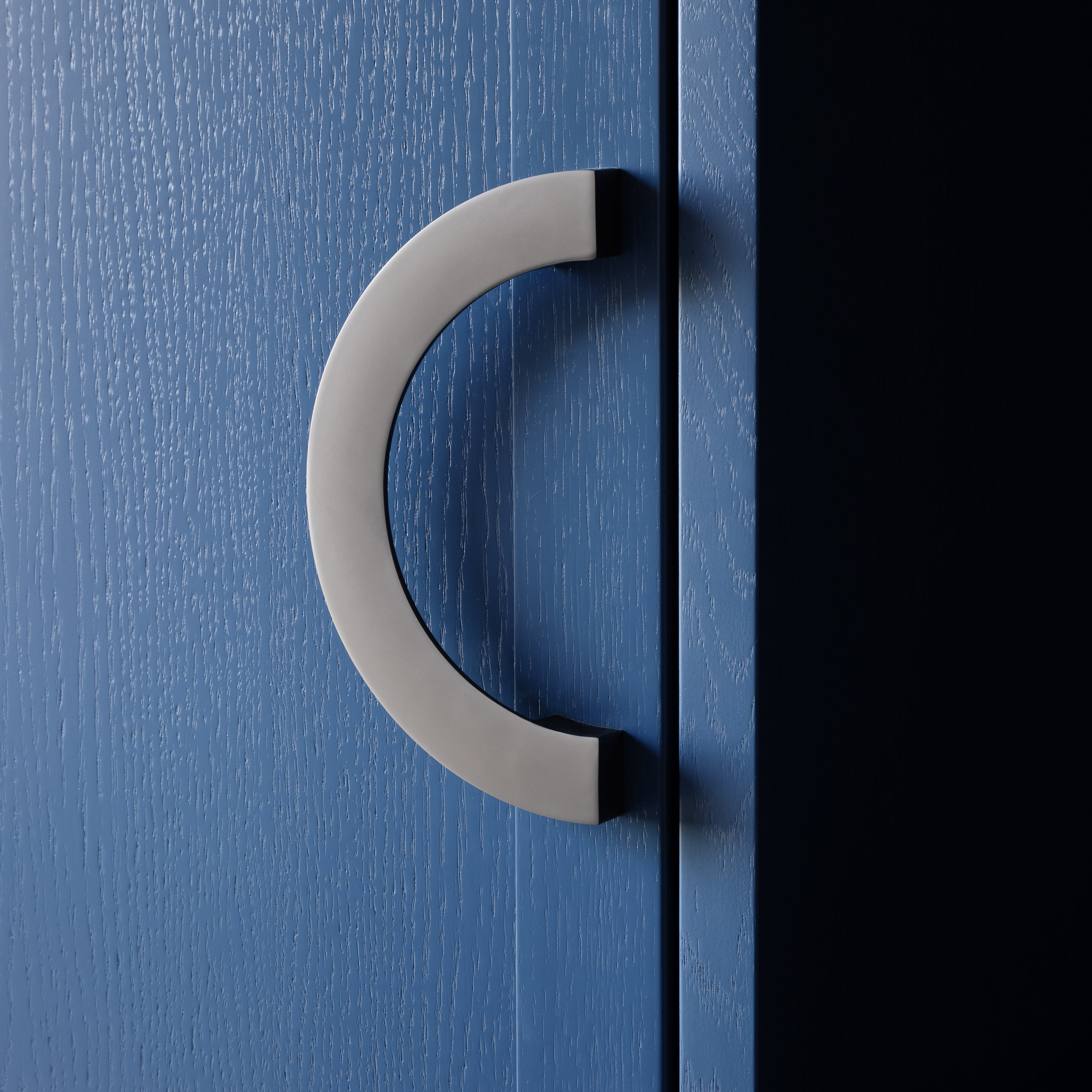 Crescent håndtak - Gun metal