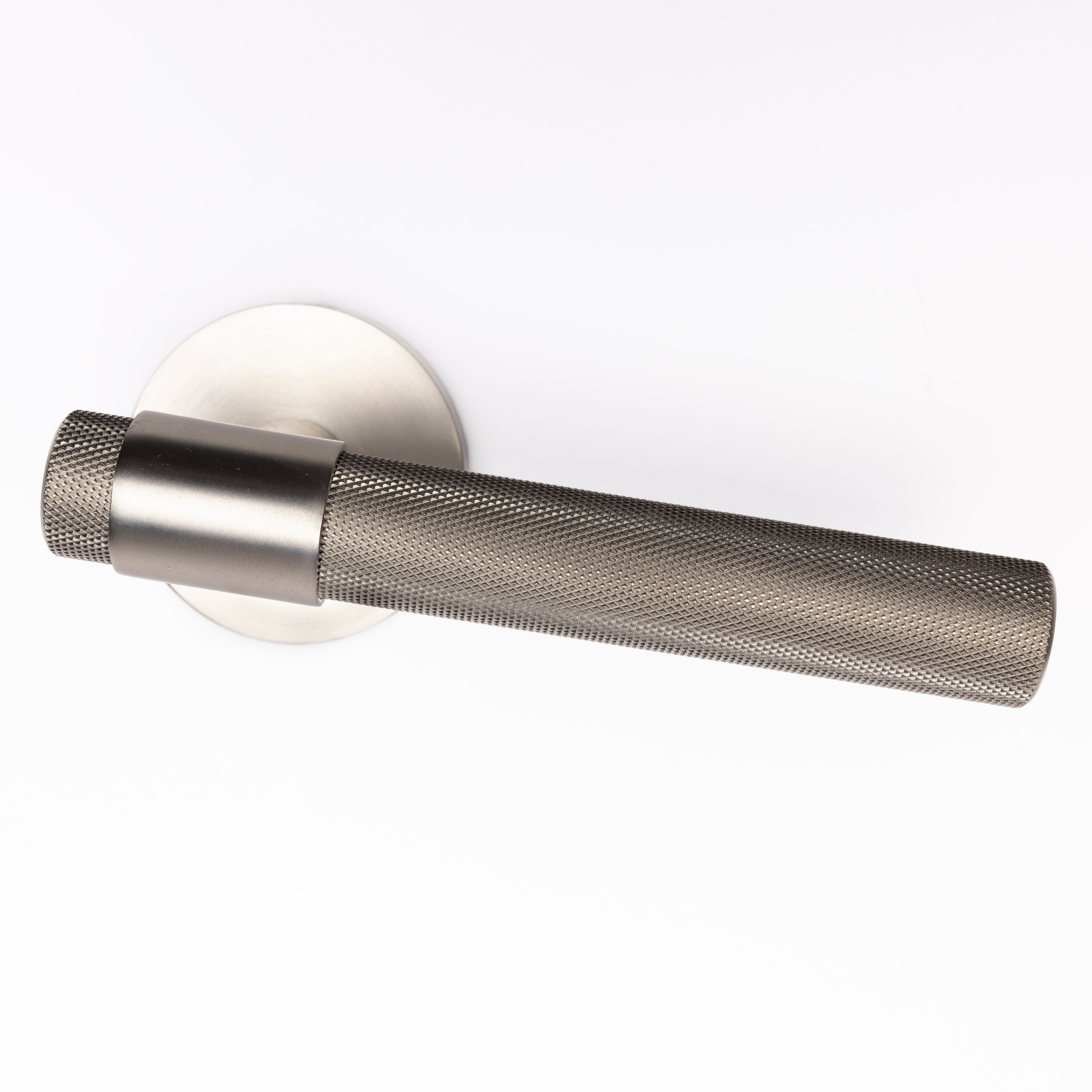 Kaja dørhåndtak - Børstet Stål