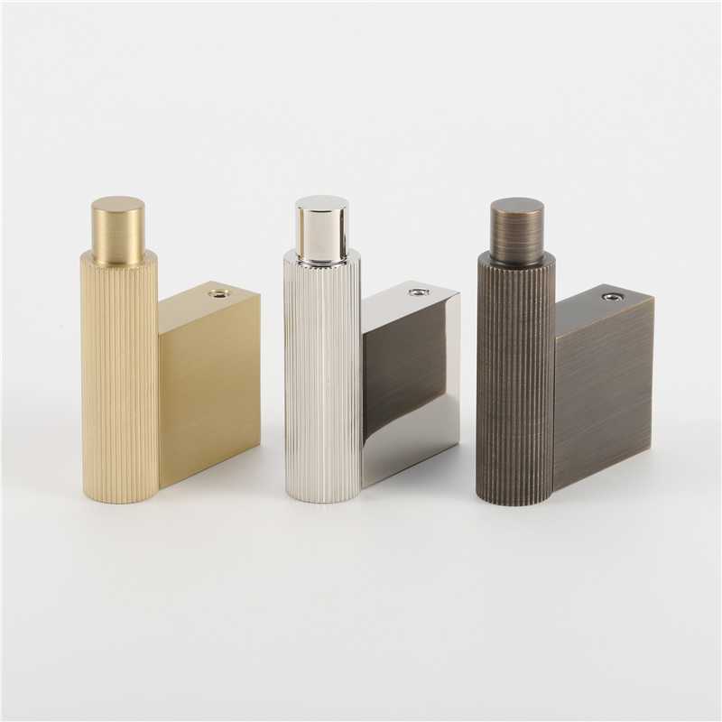 Manhattan knagg - Antikk messing