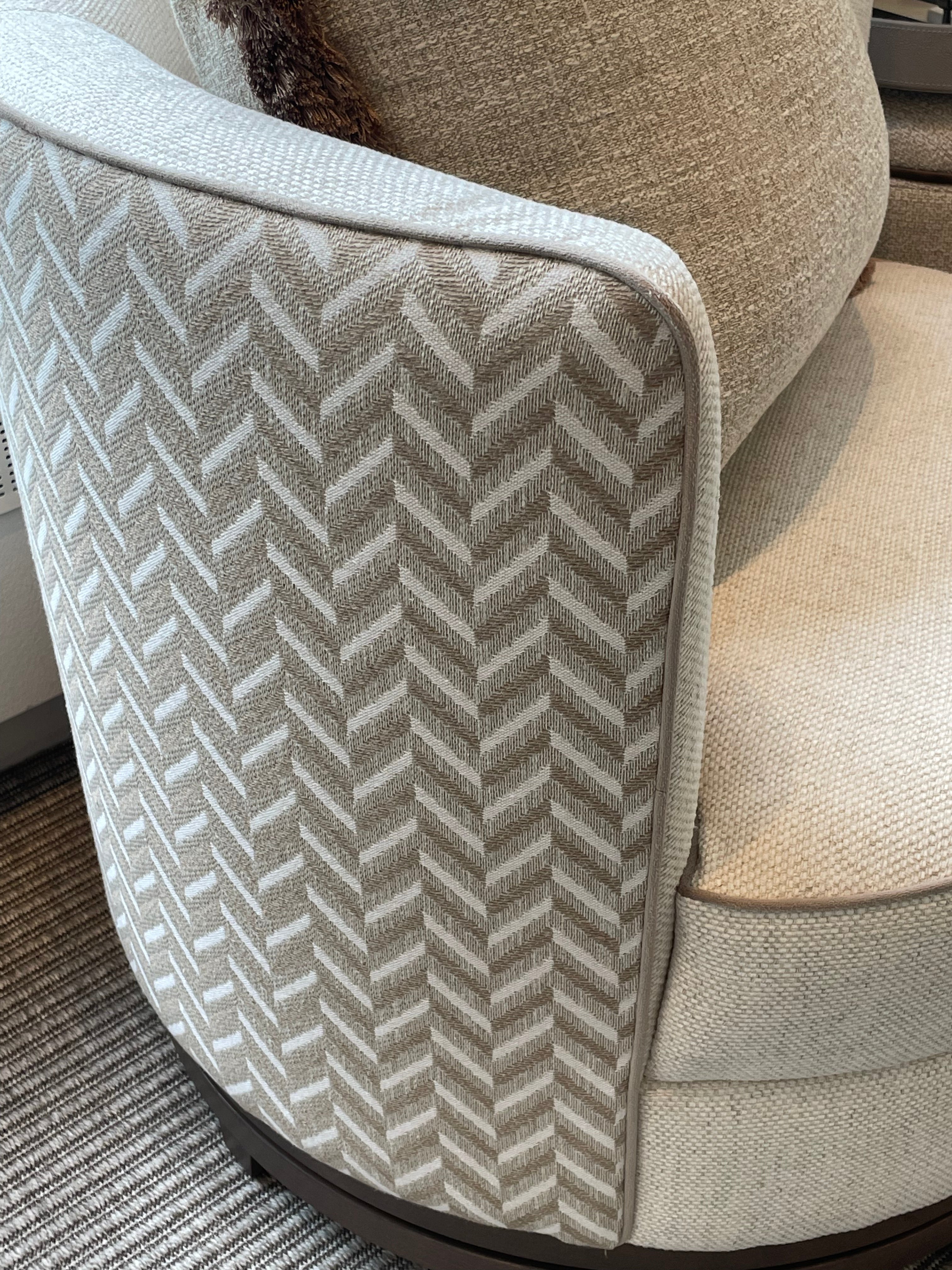 THE SWIVEL CHAIR