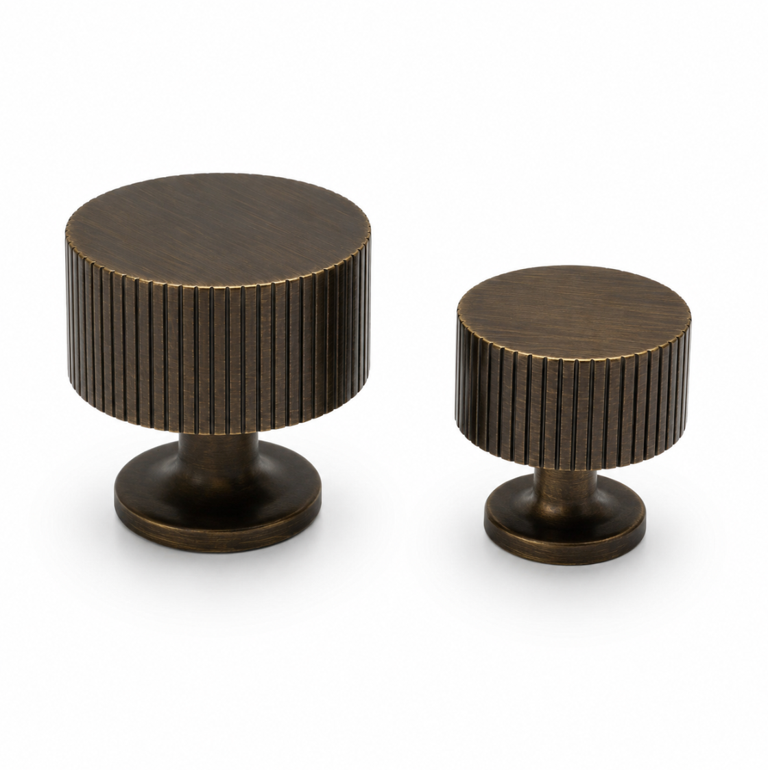 Manhattan Knob - Antique Brass