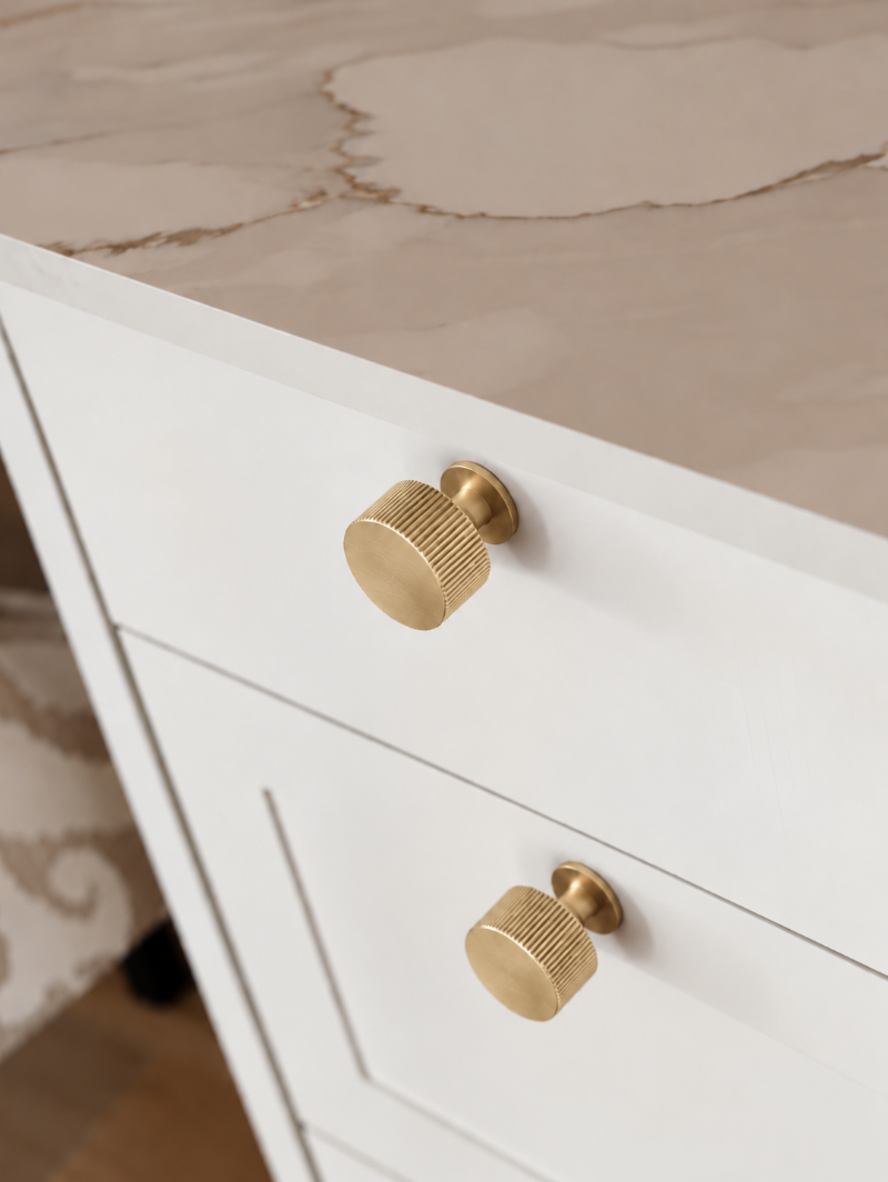 Manhattan knob - Brushed brass