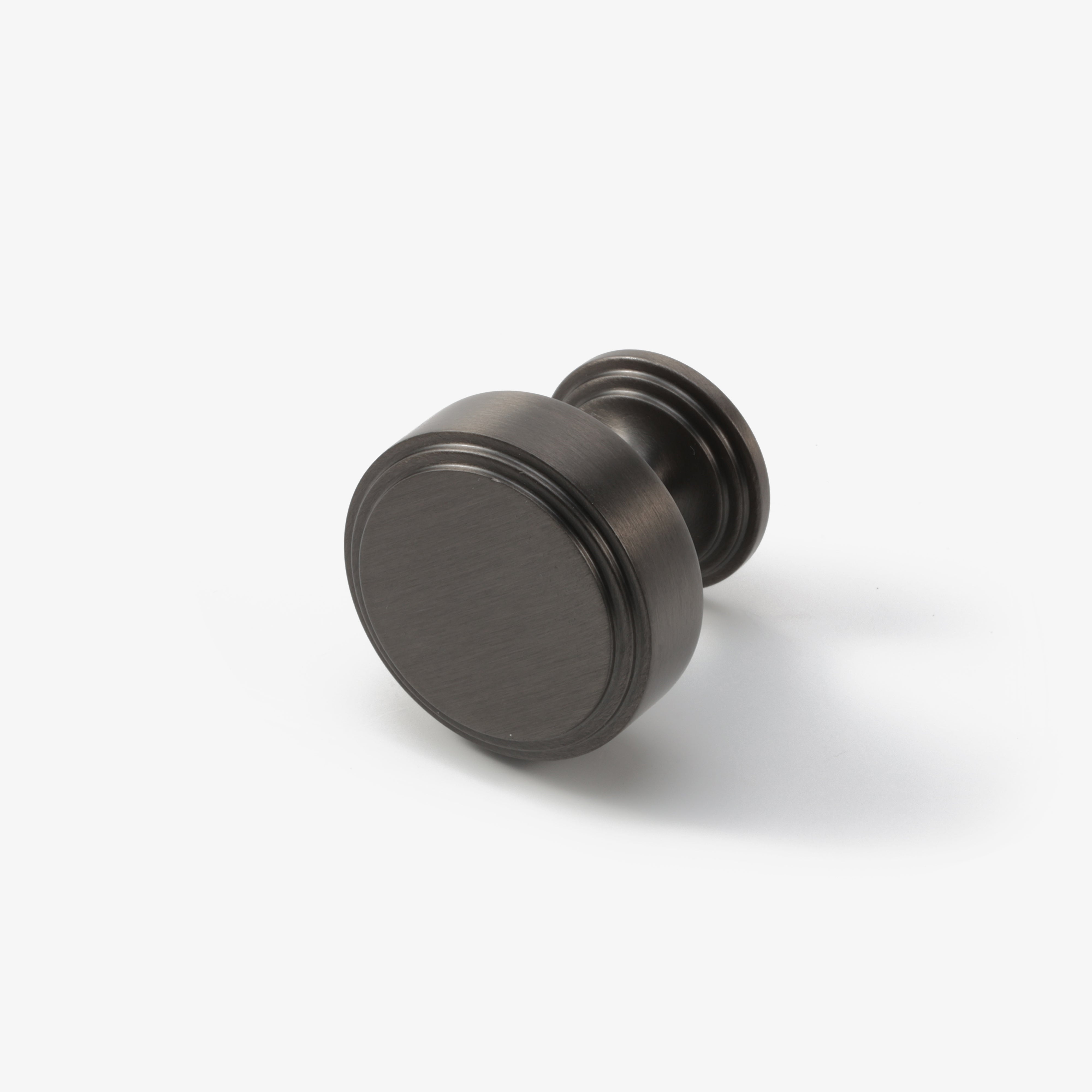 Brooklyn Knott - Gun Metal