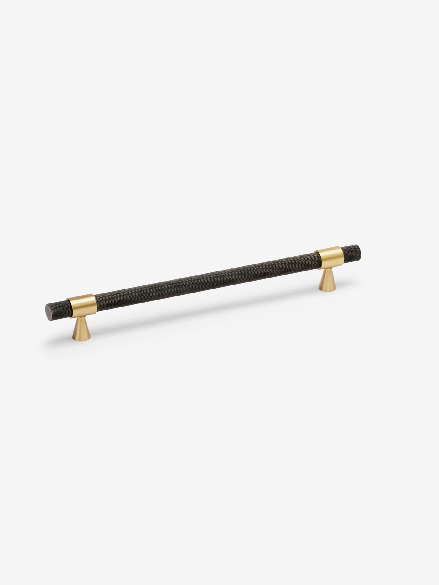 Kaja handle - Brushed brass